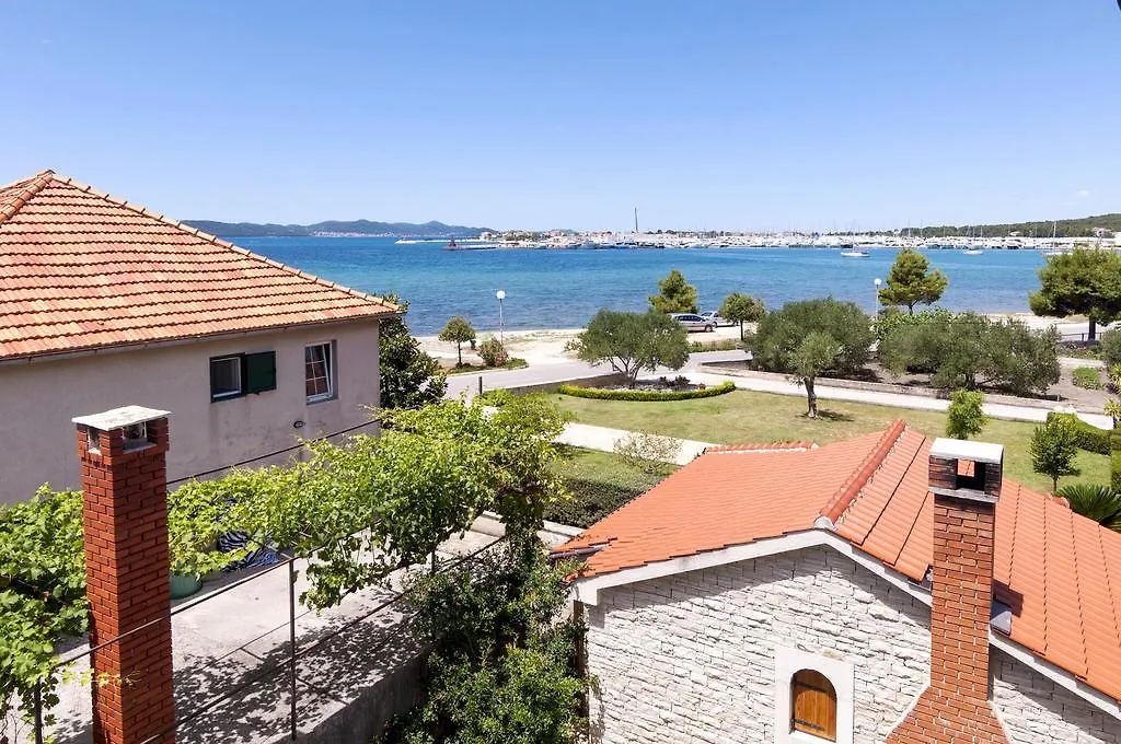 דירה Sukošan White Residence Accommodation