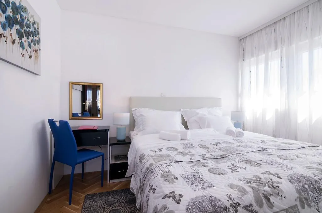דירה Sukošan White Residence Accommodation