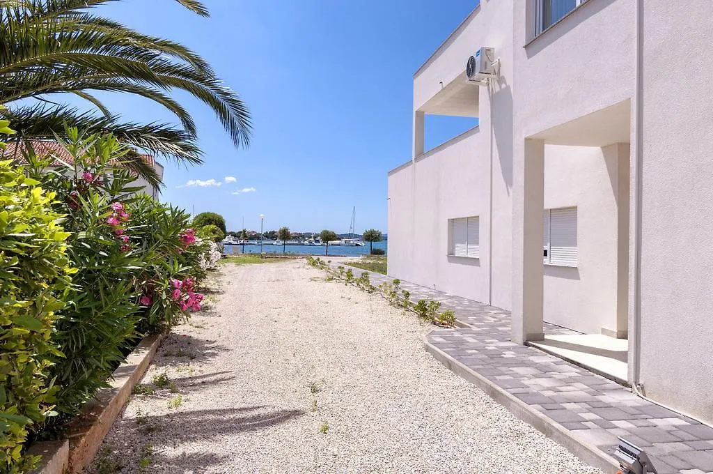 Sukošan White Residence Accommodation 0*,  קרואטיה